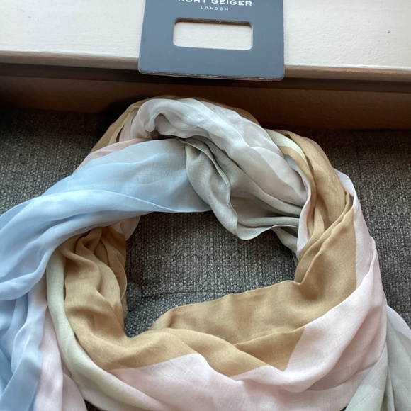 Kurt Geiger London Pastel Rainbow Oblong Scarf One Size - Picture 2 of 13
